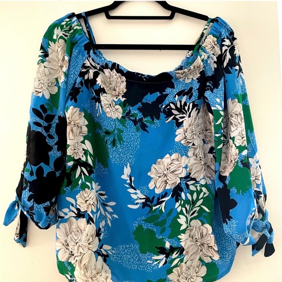 👚 INC International👚 Concepts Blouse Size Medium - Picture 9 of 9